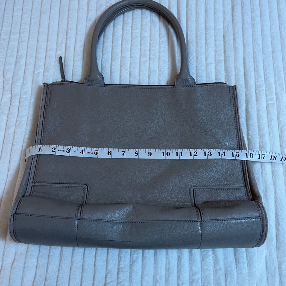 Tory Burch | Taupe | Leather Ella Tote - Picture 14 of 17